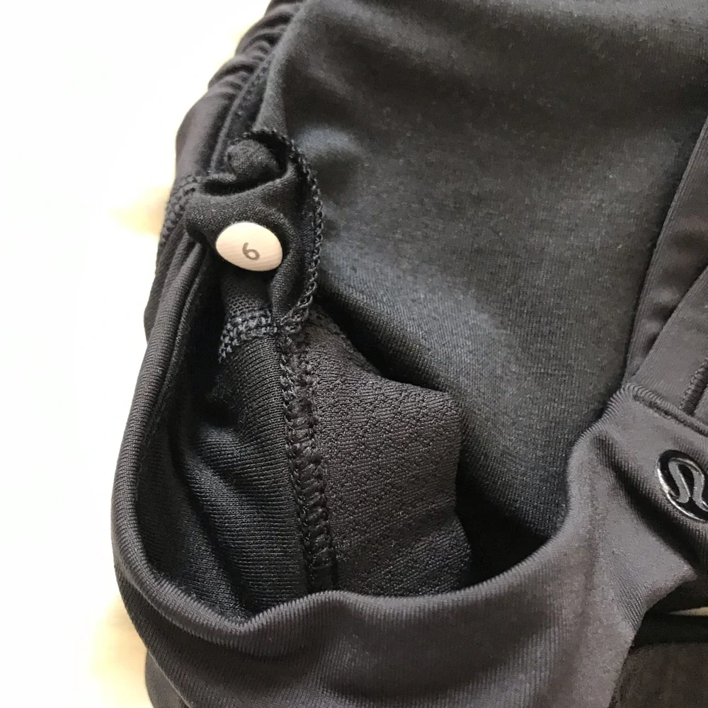 Lululemon Wrap It Up Bra - Picture 6 of 6